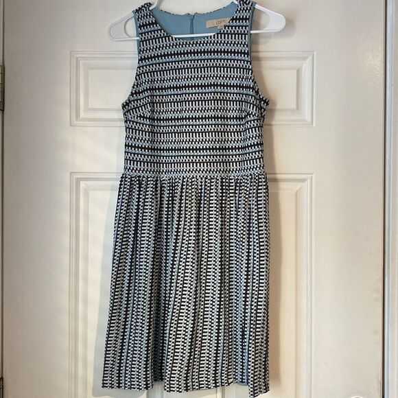 Loft Blue and White Printed Midi Sleeveless Dress Size Small - Picture 2 of 13